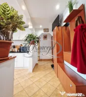 Apartament decomandat la etaj intermediar llanga caminele UT 