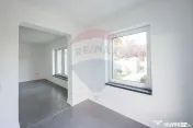 De închiriat casă full renovată în 2023, 5 camere, pe... 