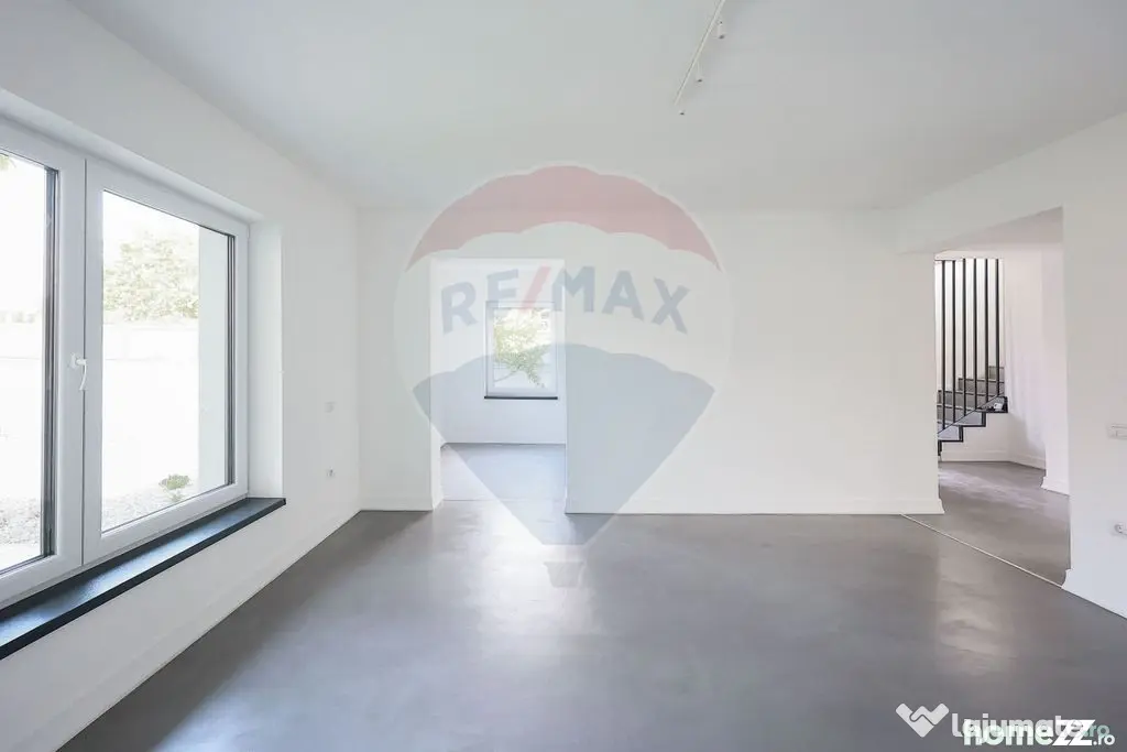 De închiriat casă full renovată în 2023, 5 camere, pe...