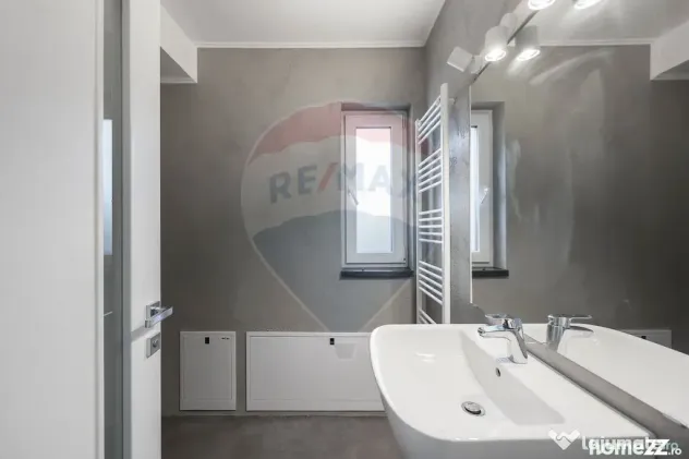 De închiriat casă full renovată în 2023, 5 camere, pe...