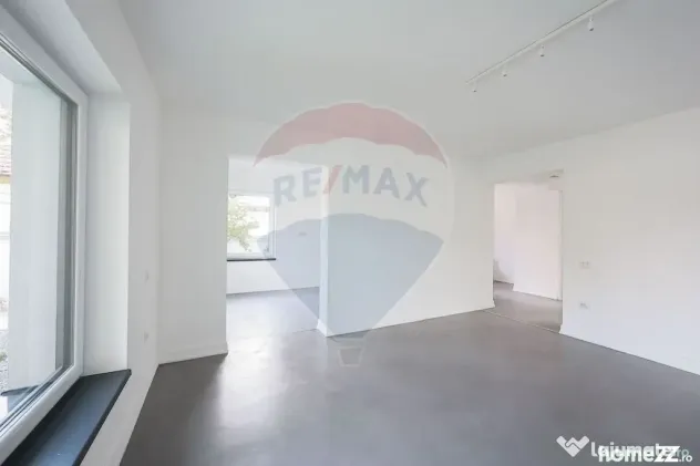 De închiriat casă full renovată în 2023, 5 camere, pe...