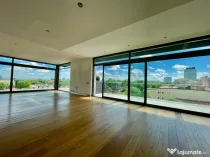 Penthouse superb 200 mp Kiseleff