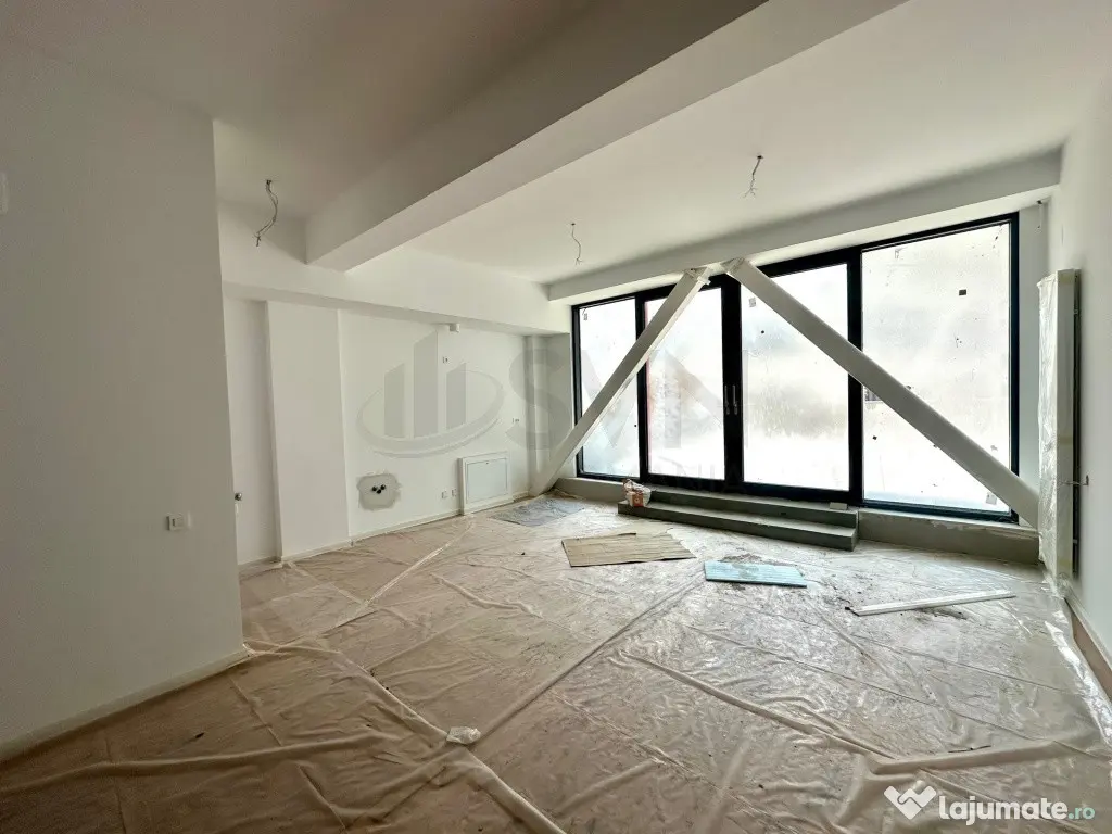 4 camere cu terasa de 200 mp Aviatiei Imobil Nou