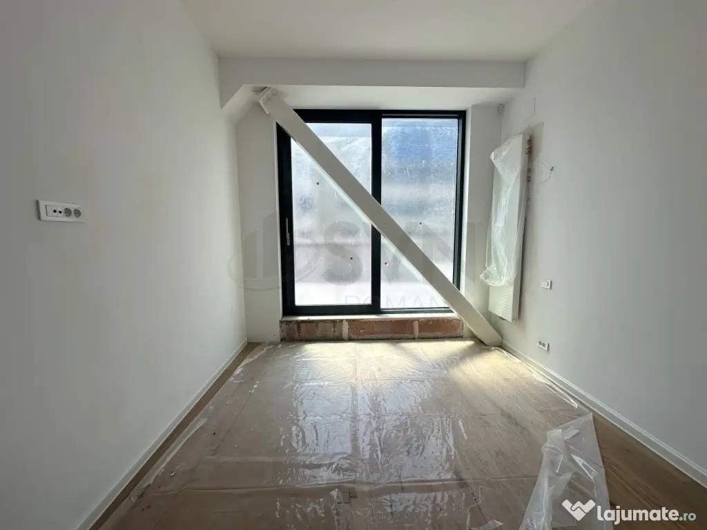 4 camere cu terasa de 200 mp Aviatiei Imobil Nou