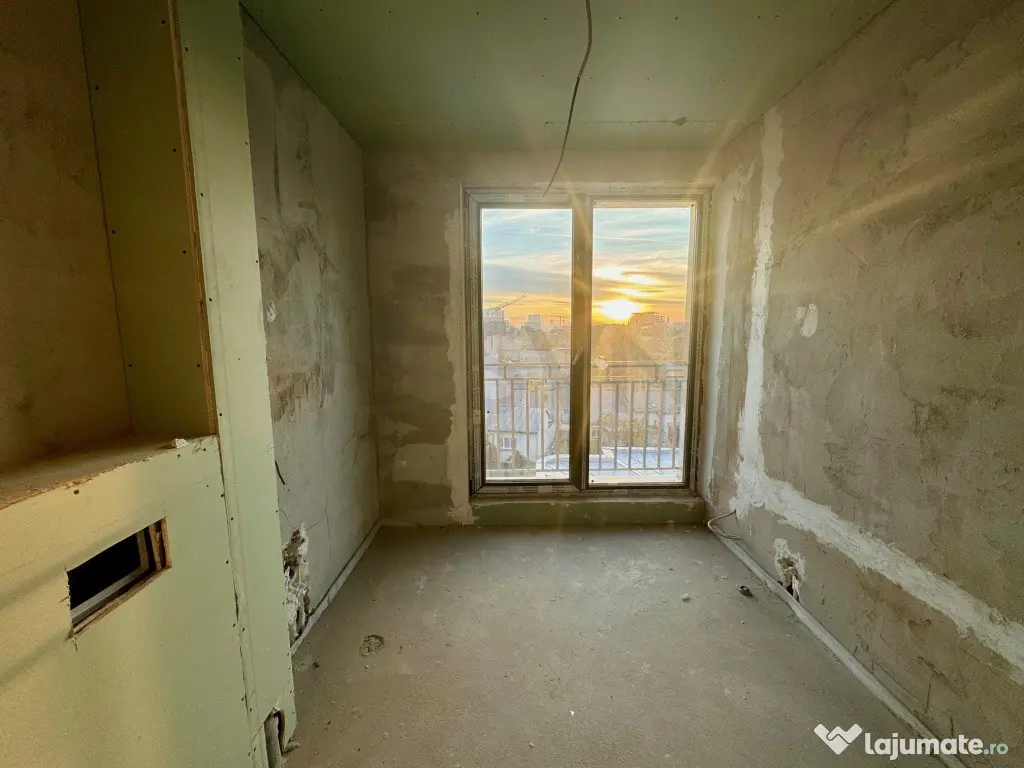 Penthouse 4 camere bloc nou Dacia