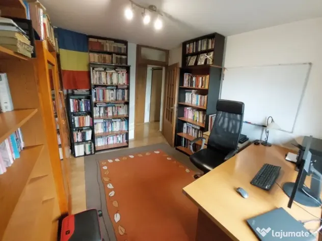 Apartament de 4 camere Piata Alba Iulia
