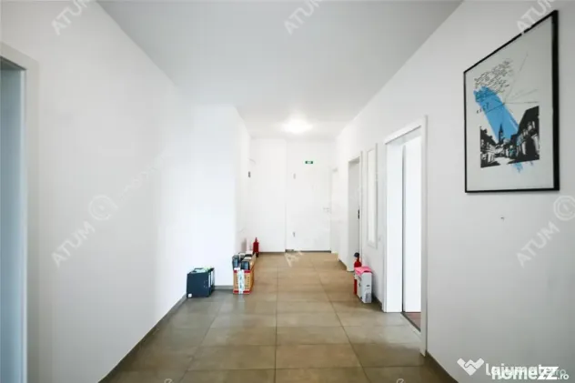 Apartament cu 3 camere 2 bai si terasa etaj 2 zona Calea Dum