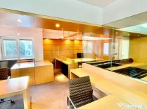 Apartament 5 camere l Birou