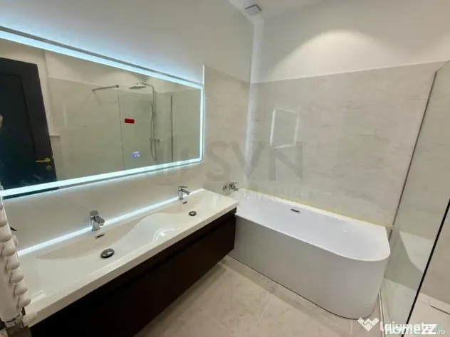 Apartament 4 camere Laguna Residence