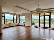 Apartament 4 camere I Vedere lac I Premium 