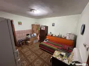 Casa parter de in comuna Vanatori, sat Mircestii Noi