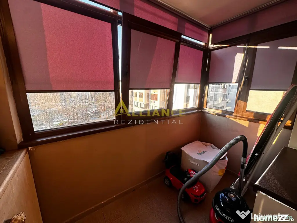 Apartament 3 camere decomandat – Brown Residence, B-d...