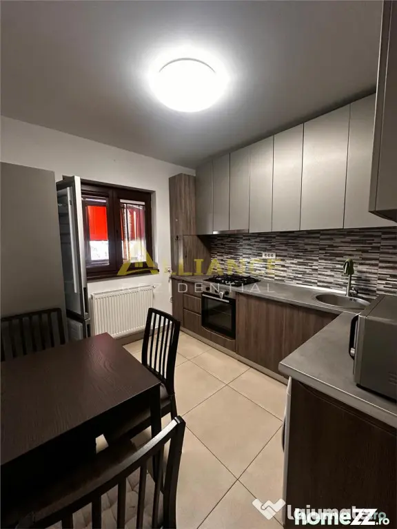 Apartament 3 camere decomandat – Brown Residence, B-d...