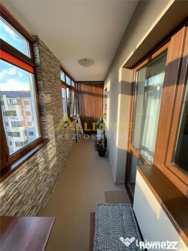 Apartament 3 camere decomandat – Brown Residence, B-d...