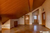 Vila spațioasă + teren 1500 mp, Bascov- Județ Arges 