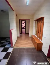 COLOSSEUM: Apartament 3 C 2 Bai renovat parcare Harmanului Craiter 