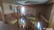 Casă cu 6 camere de vânzare, teren generos, Osorhei 