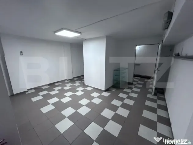 Spatiu Comercial-180 Mp, vis a vis de Parcul Central