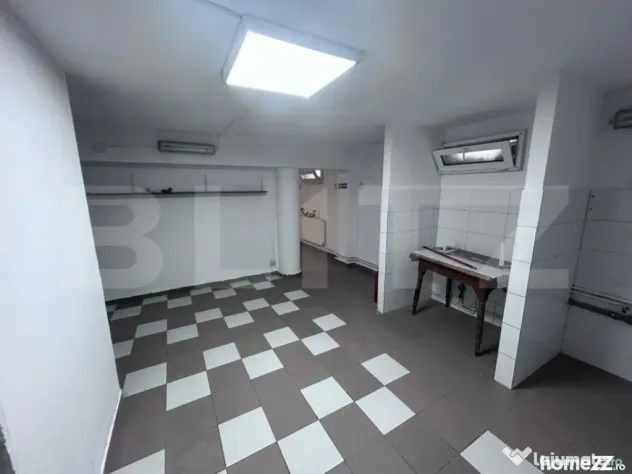 Spatiu Comercial-180 Mp, vis a vis de Parcul Central