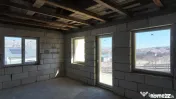Casă individuală pe 1000 mp teren la preț de duplex: Str 