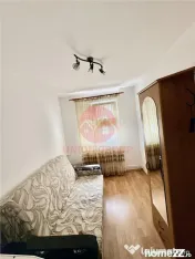 Apartament 3 camere semidecomandat N#259;vodari 
