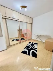 Apartament 3 camere semidecomandat N#259;vodari 