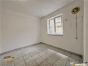 Spatiu comercial, cu potential investitional servicii, Ciu