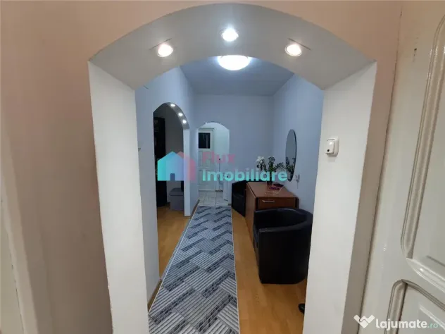 Apartament cu 3 camere decomandat parter inalt George Enescu