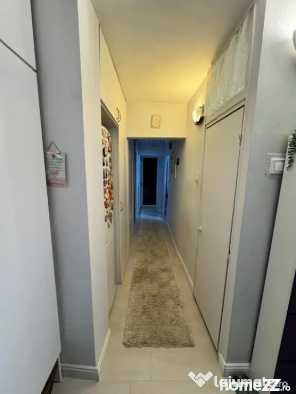 Apartament cu 3 camere decomandate, 64 mp utili, 2 băi, box