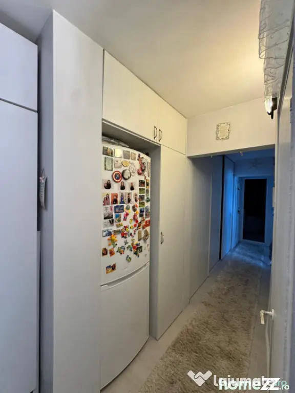 Apartament cu 3 camere decomandate, 64 mp utili, 2 băi, box