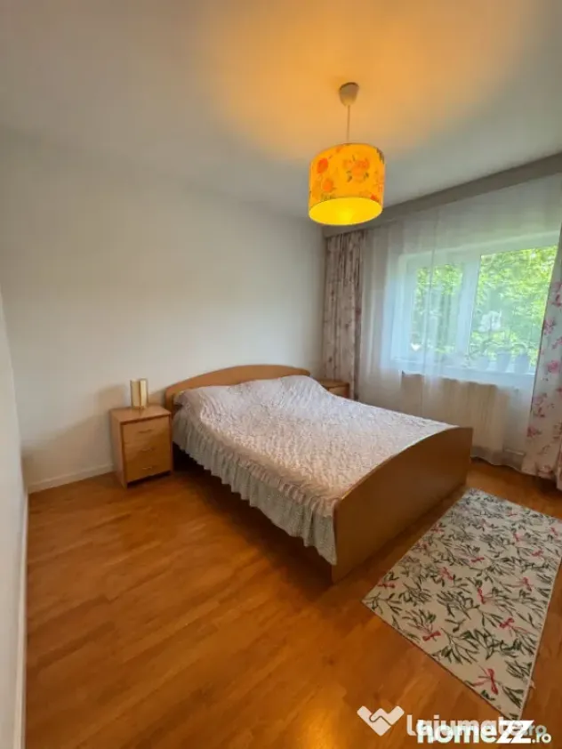 Apartament cu 3 camere decomandate, 64 mp utili, 2 băi, box