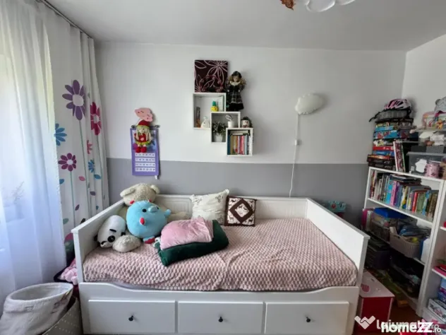 Apartament cu 3 camere decomandate, 64 mp utili, 2 băi, box