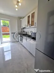 Apartament modern cu gradina si parcare, strada Frunzisului 