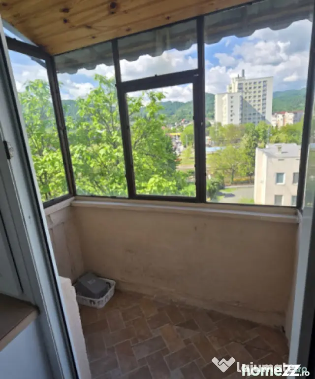 Apartament 3 camere, 64 mp, 2 balcoane, disponibil imediat,