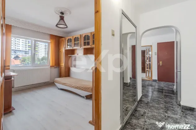 Apartament 3 camere decomandat, etaj 1, Xenopol