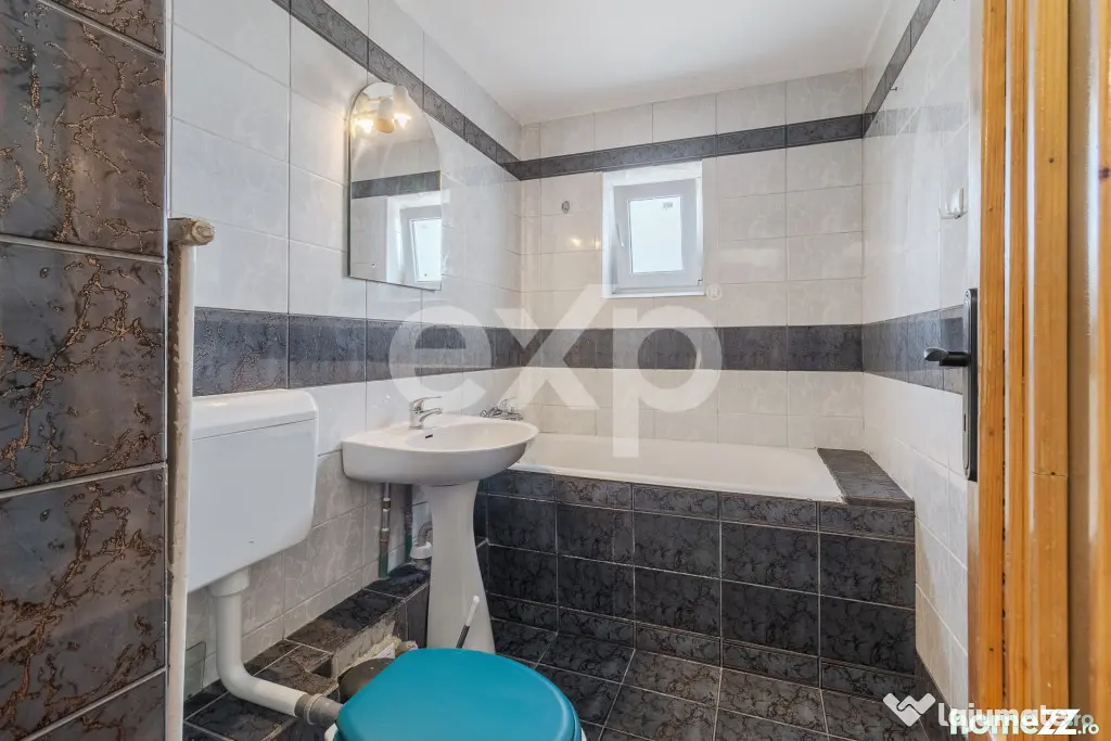 Apartament 3 camere decomandat, etaj 1, Xenopol