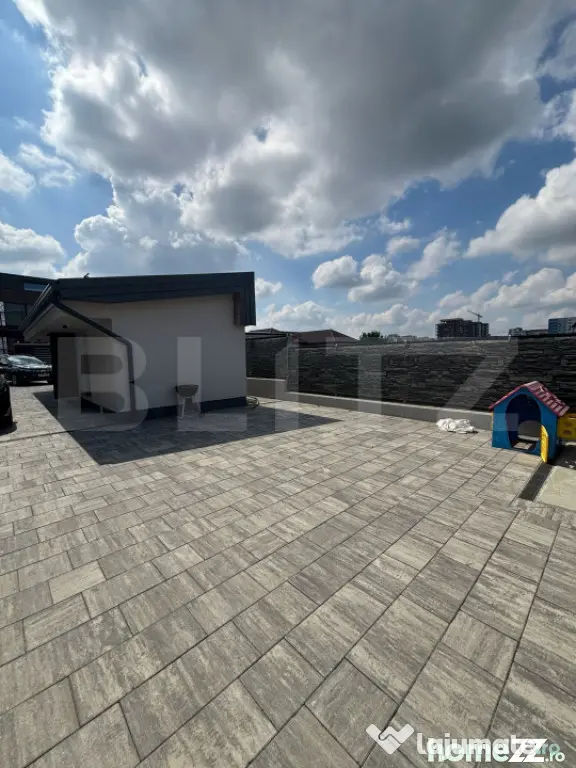 Vilă cu Pompă de Căldură, 220 mp, zona Metro - Suceava