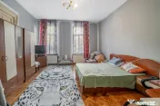 4 camere*Parter/2*Vila interbelică*Curte comună*120 mp uti 