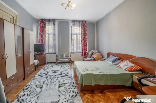 4 camere*Parter/2*Vila interbelică*Curte comună*120 mp uti