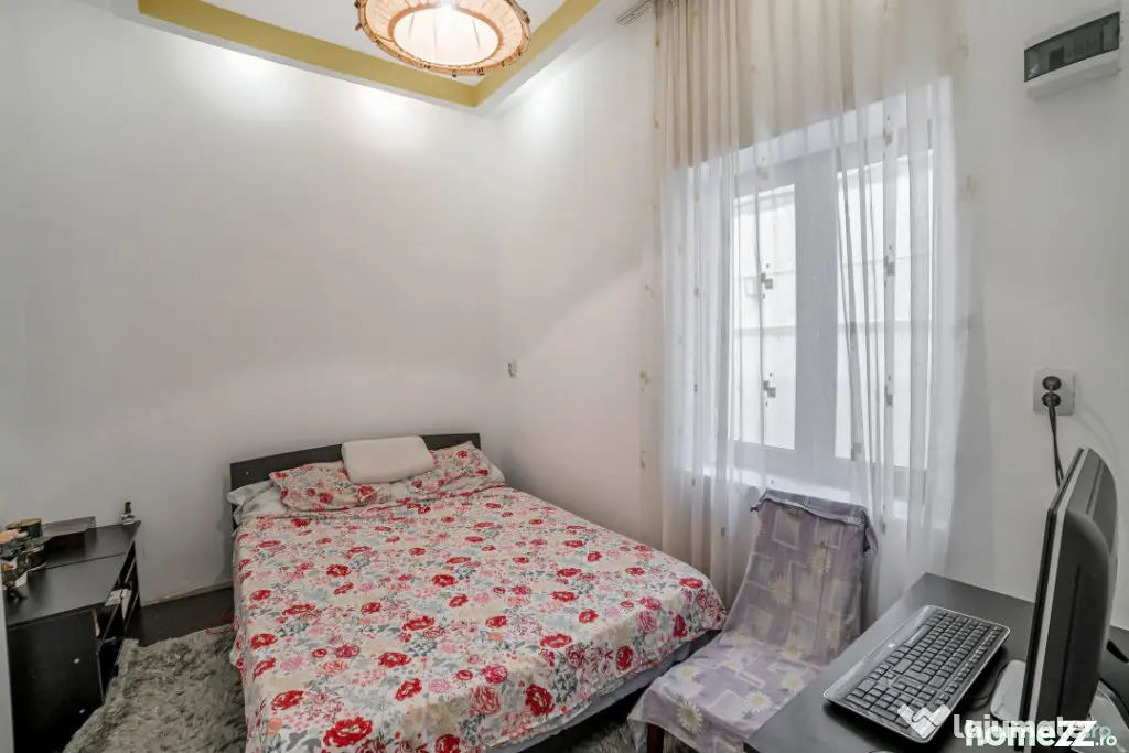4 camere*Parter/2*Vila interbelică*Curte comună*120 mp uti