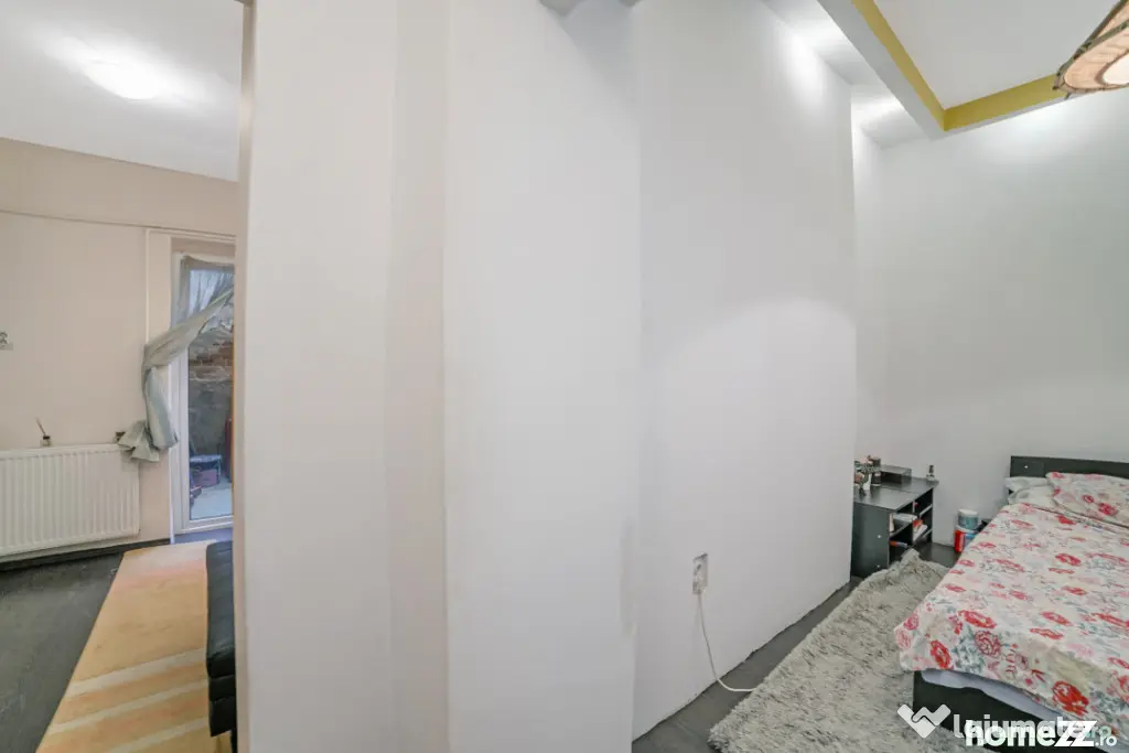 4 camere*Parter/2*Vila interbelică*Curte comună*120 mp uti