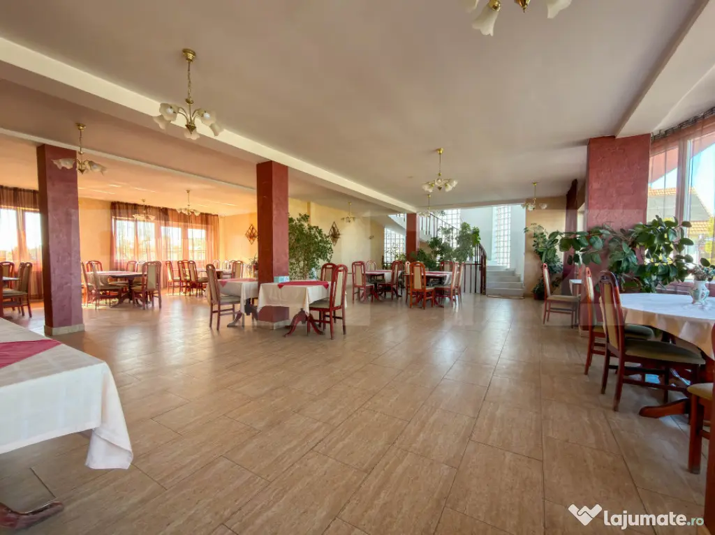 Pensiune 3 stele, 60 locuri si restaurant utilat, 1030 mp, z