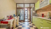 3 camere tip casă, parcare proprie, pod și magazie, Str... 