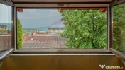 3 camere tip casă, parcare proprie, pod și magazie, Str... 