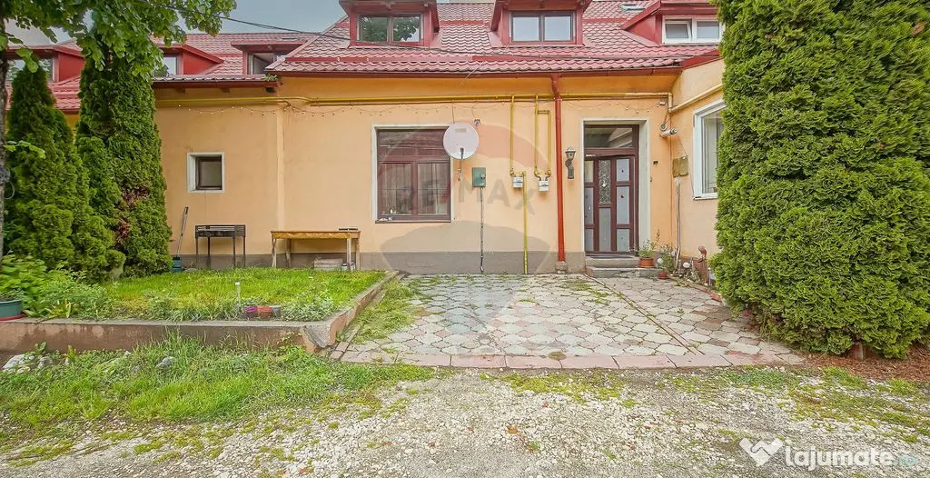 3 camere tip casă, parcare proprie, pod și magazie, Str...
