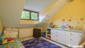 3 camere tip casă, parcare proprie, pod și magazie, Str... 