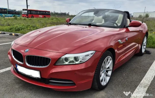 BMW Z4 sDrive28i E89 • 2016 • 71.300 km • Roșu cu Tapițerie Bej • TVA Deductibil