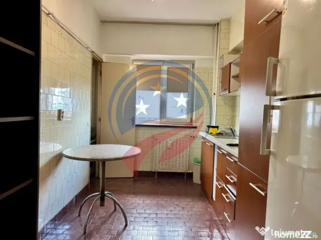 Apartament 3 camere decomandat, 2 băi, Ultracentral, eta...