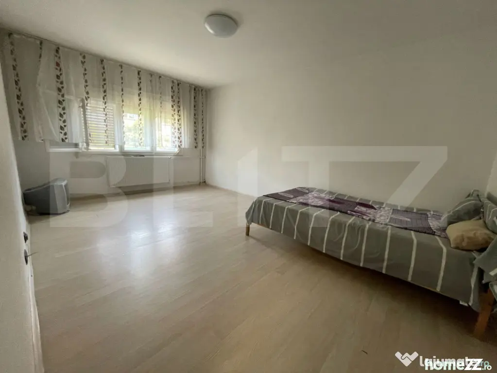 Apartament 3 camere de închiriat, 76 mp, zona Rogerius