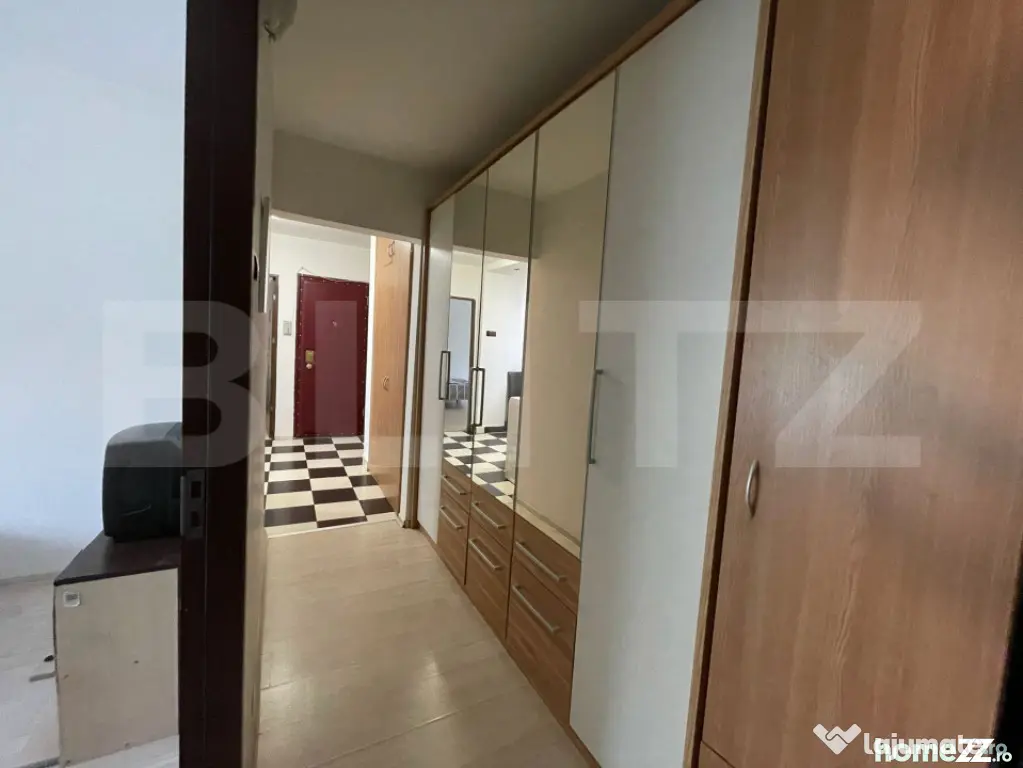 Apartament 3 camere de închiriat, 76 mp, zona Rogerius